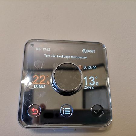 אינברנס Stag City Centre Apartment מראה חיצוני תמונה
