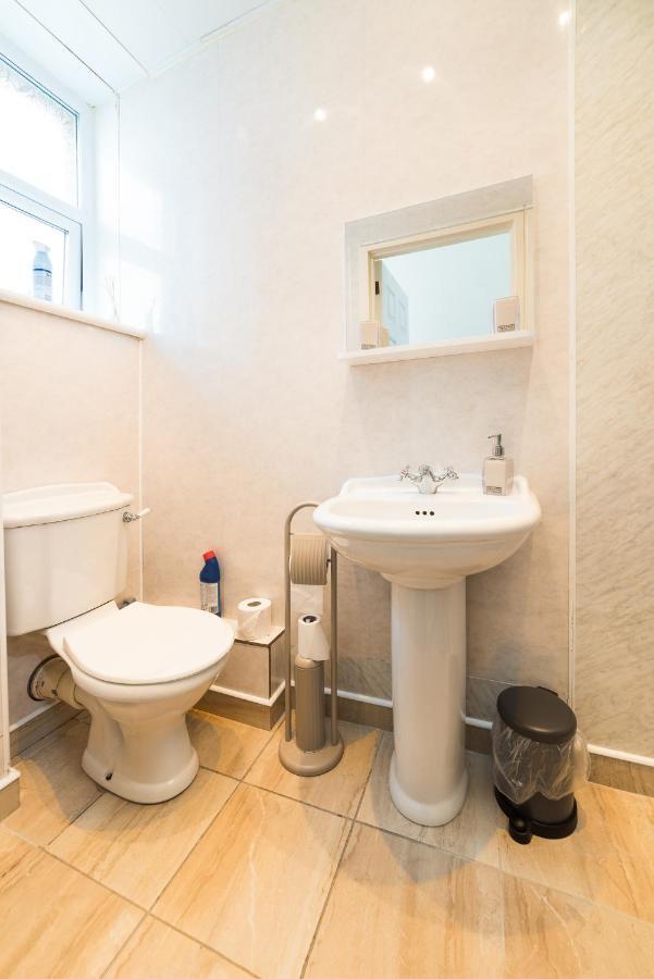 אינברנס Stag City Centre Apartment מראה חיצוני תמונה